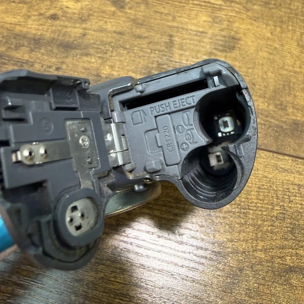 Canon PowerShot A590 8.0MP Digital Camera For Parts or Repair *See‎ Description